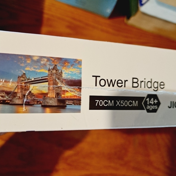 Tower Bridge 1000 Piece Jigsaw‎ Puzzle - Picture 2 of 3
